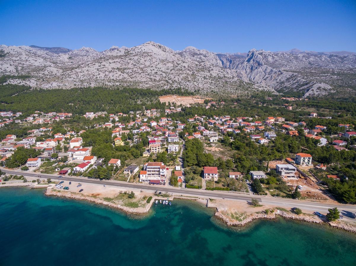 Apartments And Rooms Dragica Стариград-Пакленица Экстерьер фото